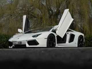 Lamborghini Aventador LP700-4 6.5 V12 (2012) 700 PK | Bianco Isis | Capristo Exhaust | 4.960 km | Li