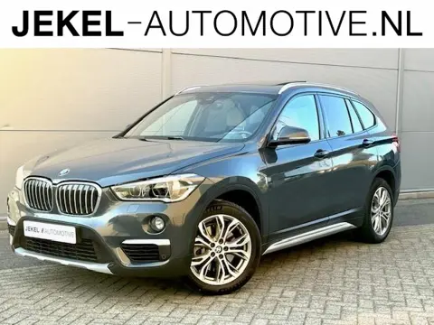 BMW X1 sDrive20i High Executive Leer, Trekhaak, Panoramadak, El. stoelen, Camera, Apple Carplay, Ada