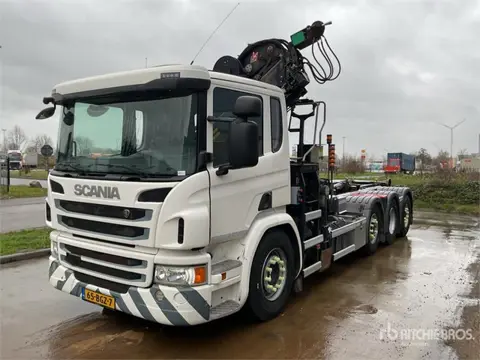 Scania P370 8x2 Hooklift Truck (bj 2016)