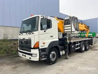 Hino Uzmanlar HTF45 45 m on Hino 700 6x4 Bucket Truck