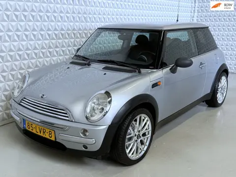 Mini Mini 1.6 One Airco Sportvelgen Stoelverwarming (2004)