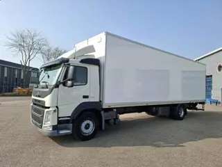 Volvo FM 11.330 / ONLY:422673 KM / ACC / LWDS / DAS / PLATFORM 1500 KG / AUTOMATIC / EURO-6 / 2017
