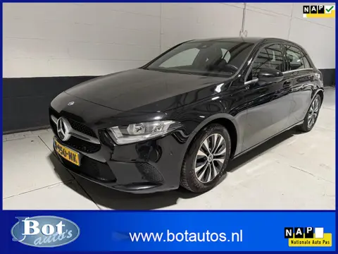 Mercedes-Benz A-klasse 180 Business Solution / AUTOMAAT / 89.000 KM / NAVIGATIE / CLIMATE / CRUISE C