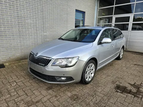 Škoda Superb Combi 1.6 TDI Active Business (bj 2014)