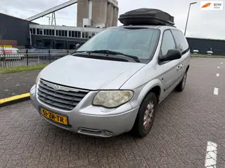 Chrysler Voyager 2.4i SE