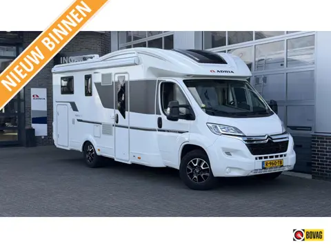 Adria Matrix Axess 670 SL