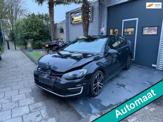 Volkswagen Golf 1.4 TSI GTE Vele Extra's Automaat Voorschade