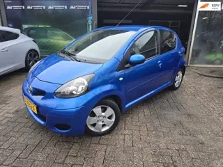 Toyota Aygo 1.0-12V Dynamic Blue | NW KOPPELING | 12MND GARANTIE | AUTOMAAT | AIRCO | ELEC RAMEN | L