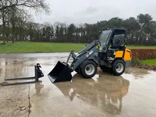 Giant 452t 2011 mini loader kenteken