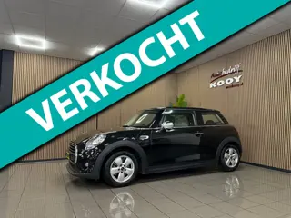 Mini Mini 1.5 Cooper Business * Navigatie / Parkeersensoren / Cruise control / NL Auto *