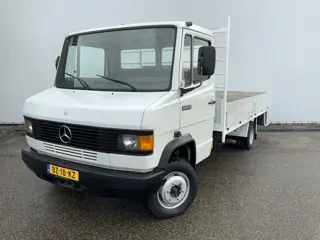 Mercedes-Benz Bestelwagen 609 D Pick Up 3 Zits Trekhaak Bakmaat L.410/B.220/H.0.40 CM