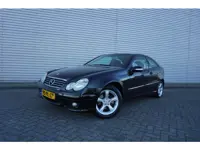 Mercedes-Benz C-Klasse Sportcoupe 180 K. AUTOMAAT - Airco / Cruise / Elektr. ramen / Lm velgen / NAP