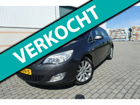 Opel Astra 1.4 Turbo Cosmo - zeer nette auto - navi - lm velgen - 1/2 leder