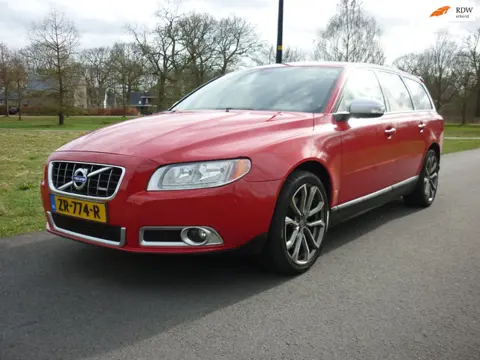 Volvo V70 2.5T R-Design,automaat,leder,18inch.