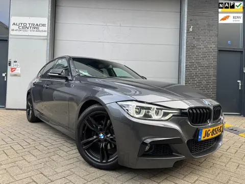 BMW 3-serie 318i M Sport [ Dealer OH | AUT | Stoelverwarming | Navi ]