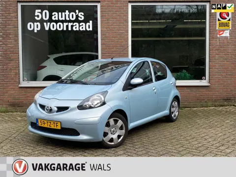 Toyota Aygo 1.0 - 12V + | El ramen | 5-DRS | Dealer | Radio | NL