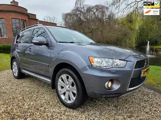 Mitsubishi Outlander 2.4 Instyle 7-PERSOONS airco