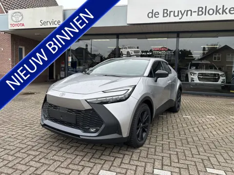 Toyota C-HR 2.0 Plug-in Hybrid 220 Dynamic Toyota navigatie / incl. winterbandenset / Apple Carplay 