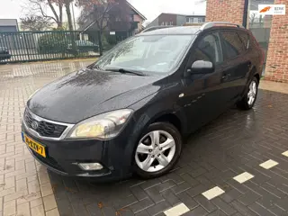 Kia Cee'd 1.4 CVVT X-ecutive