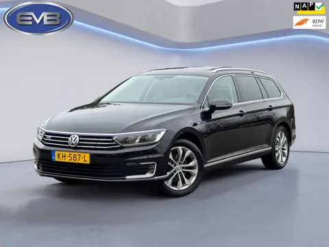 Volkswagen Passat Variant 1.4 TSI GTE Highline, achteruitrijcamera, panoramadak, digitaal cockpit,ve