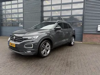 Volkswagen T-Roc 1.5 TSI Sport Business R Automaat Carplay Camera Trekhaak