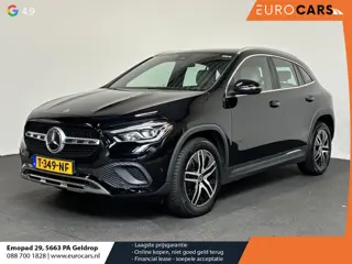Mercedes-Benz GLA-klasse 200 Automaat Progressive Navigatie Climate Control Camera Parkeer sensoren 