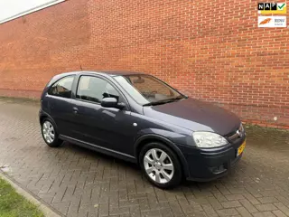 Opel Corsa 1.2-16V Silverline Airco Cruise Dealer onderhouden
