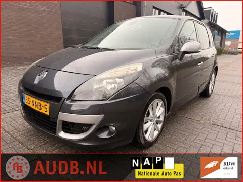 Renault Scénic 2.0 Celsium| AUTOMAAT|NAVIGATIE| CRUISE CONTROL| 17 INCH|