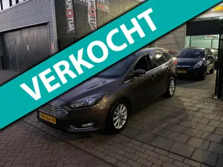Ford Focus Wagon 1.0 Titanium 1e Eigenaar! Trekhaak Navi Airco NAP APK