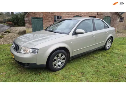 Audi A4 Limousine 2.0 AUTOMAAT/airco/CRUISE