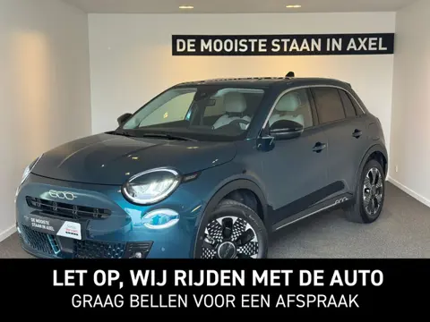Fiat 600 1.2 Hybrid La Prima (bj 2024, automaat)