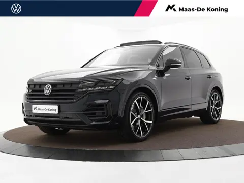 Volkswagen Touareg 3.0 TSI 462pk DSG 4MOTION R-Line · Camera · Luchtvering · Panoramadak · Wegklapba