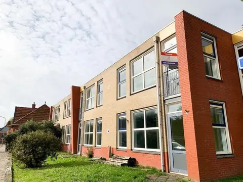 Te huur 3 kamer appartement Spoorstraat, Uithuizen