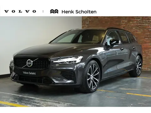 Volvo V60 T6 Plug-in hybrid AWD Plus Dark | Trekhaak | 360 graden camera | Verwarmbare voorstoelen, 