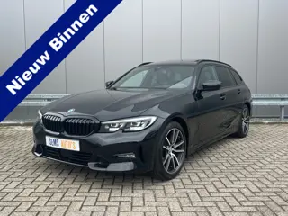 BMW 3 Serie Touring 320d High Executive Pano / Head-up / Elec. Trekhaak / Stuur-Stoel Verw. / Harman