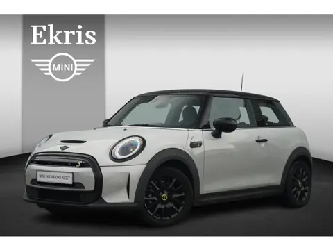 MINI 3-deurs Electric | Navigatiesysteem | Climate Control | Parkeersensoren | Sportstoelen | Regen-