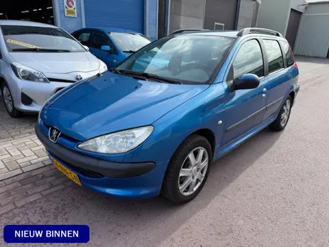 Peugeot 206 SW 1.4 X-line bj. 2003 APK 07-2026 - NAP 223.937km Leuke auto nog voor de kleine portemo