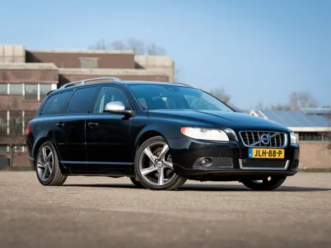 Volvo V70 1.6 T4 R-Design. TREKHAAK!