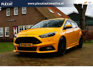 Ford Focus 2.0 ST-3 | Maxton | Sony Sound | Schuif-Kanteldak | Recaro Stoelen | Xenon | Stoelverwarm