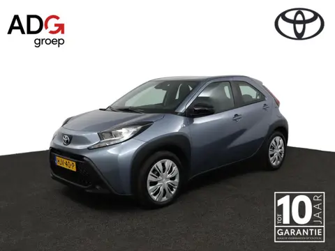 Toyota Aygo X 1.0 VVT-i MT Play | Adaptive Cuise Control | Achteruitrijcamera | Airco | Apple Carpla
