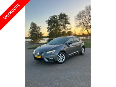 SEAT Leon 1.0 EcoTSI 2017 Keyless Cruise Camera Sensoren LED
