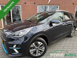 Kia e-Niro ExecutiveLine 64 kWh VERKOCHT! LEER / FASE 3 / STOELVERK. / STOE