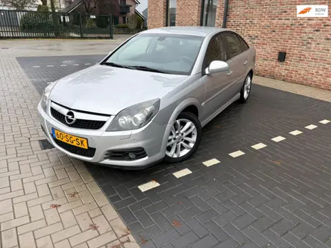 Opel Vectra GTS 2.2-16V Sport
