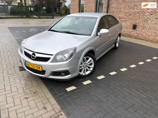 Opel Vectra GTS 2.2-16V Sport