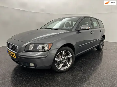 Volvo V50 2.5 T5 AWD Kinetic / YOUNGTIMER