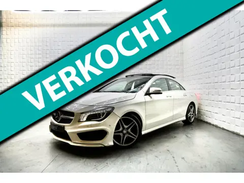 Mercedes-Benz CLA-klasse 200 AMG PANO LEER NAVI PDC NAP
