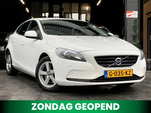 Volvo V40 1.6 T2 R-Design|Stoelvw|Xenon|PDC|Cruise|Clima|APK