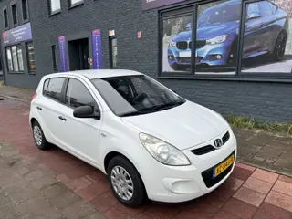 Hyundai I20 1.2i i-Drive ketting vervangen airco 5 deurs