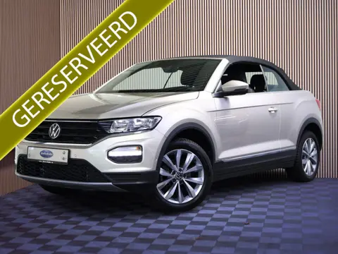 Volkswagen T-Roc Cabrio 1.5 TSI HIGH-LINE DSG NAVI CARPLAY PDC ACC '21