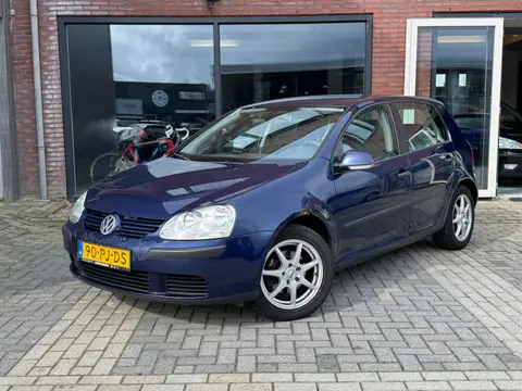 Volkswagen Golf 1.6 FSI Trendline | Cruise | Clima | Nieuwe APK |